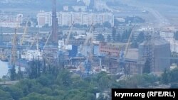 Великий десантний корабель у Керченському морському рибному порту, 8 липня 2023 року