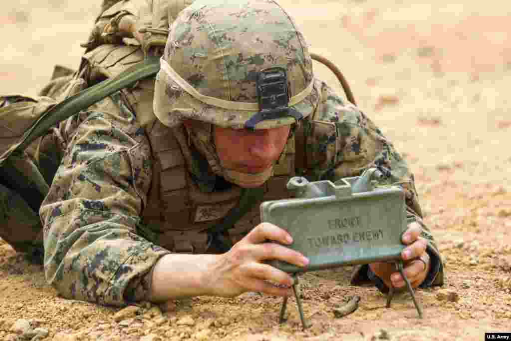 Міни&nbsp;Claymore протипіхотні. Транш про передання Україні озброєння, оголошений 24 квітня, також включає &laquo;запчастини, польове обладнання, навчальні боєприпаси, технічне обслуговування та інше допоміжне обладнання&raquo;