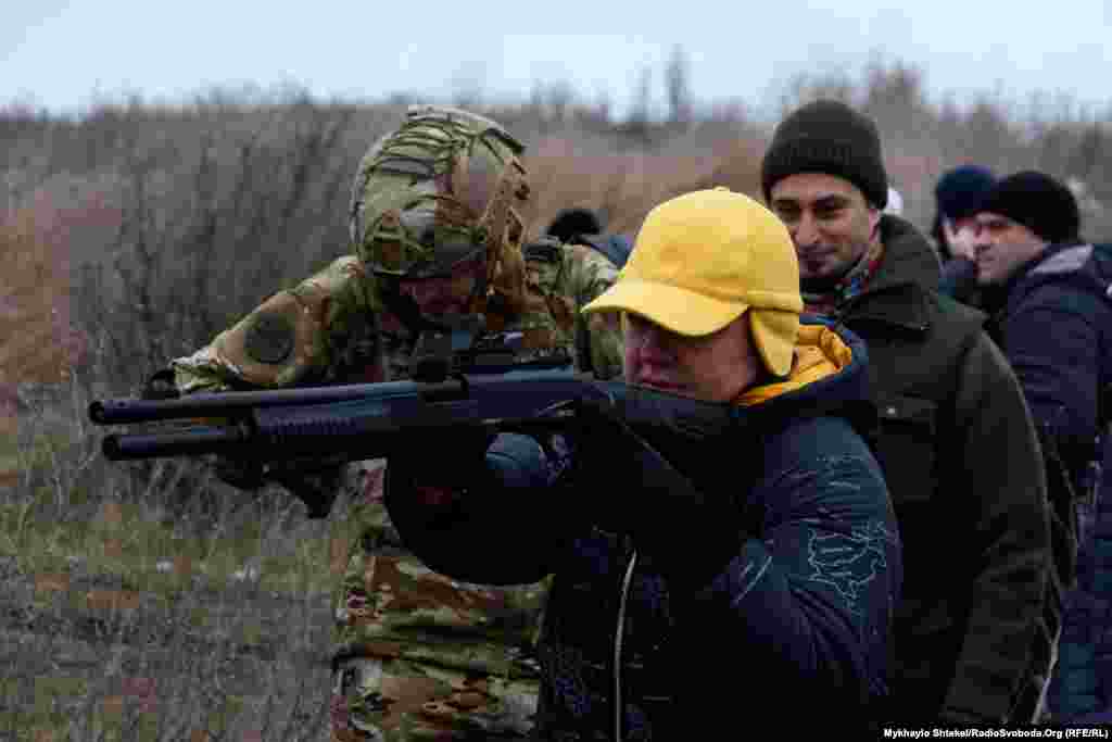 Серед учасників вишколу були і жінки, і ті, хто ще нещодавно був підлітком