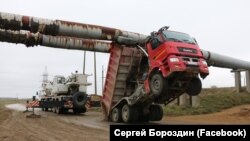 Грузовик повредил теплотрассу в Керчи, 14 ноября 2018 года