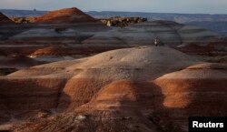 Utah səhrasında Mars dağlarına bənzər dağlıqlar.