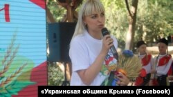 Анастасія Гридчина, керівниця проросійської «Української громади Криму», під час виступу в одній із кримських шкіл, 2019 рік