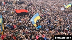 Митинг против агрессии России и за европейскую интеграцию Украины. Ивано-Франковск, 25 февраля 2014 года